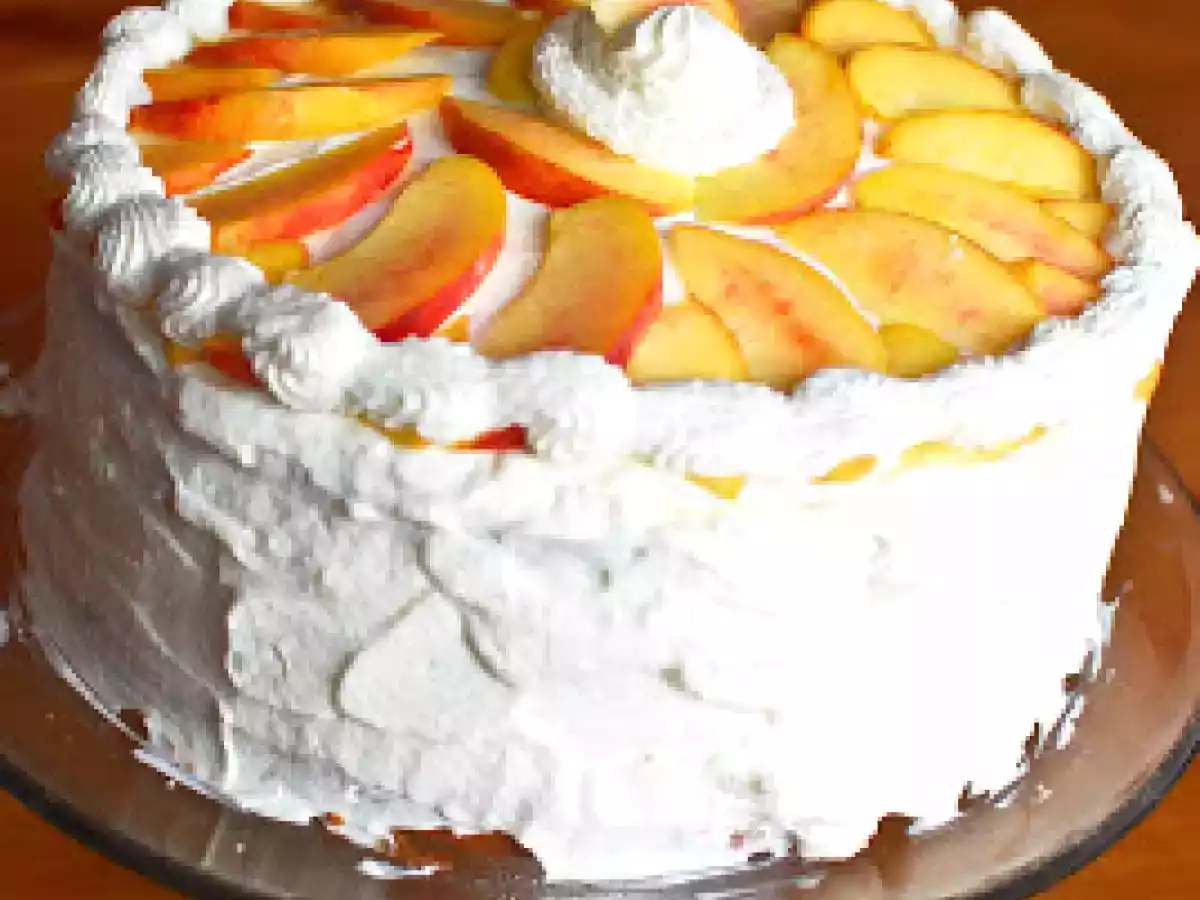 Cake of the Week: Summer Peach Chantilly Cake