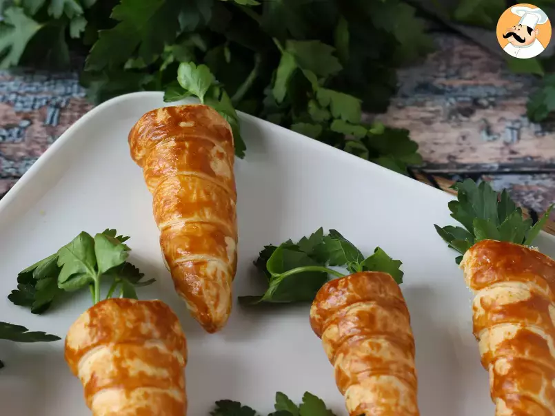 Carrot shaped croissant cones : a cute Easter appetizer with goat cheese and sun-dried tomatoes - photo 3