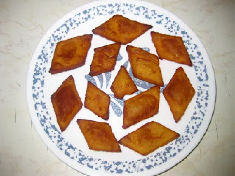 Chandrakantha / Chandrakanthalu Sweet (Moong Dal Sweet )