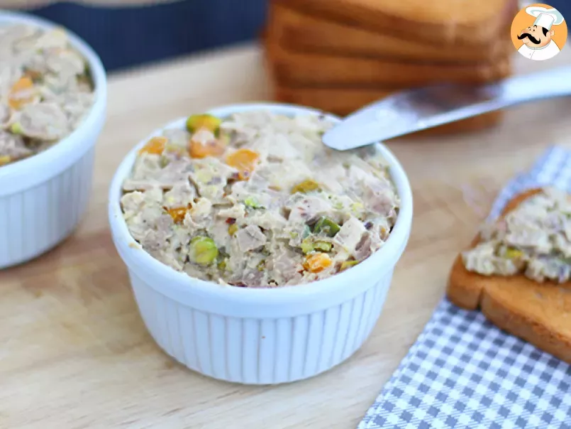 Chicken pate with pistachios - Video recipe !