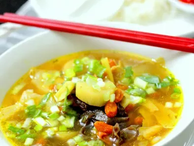 Chinese Burdock Root & Kei Chi (Wolfberry) Soup - photo 2