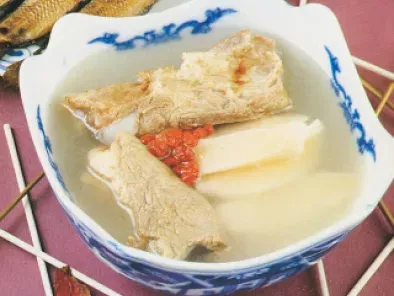 Chinese San Pan Fish Soup with Yam and Medler