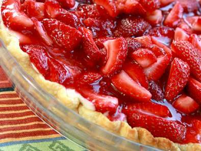 Classic Strawberry Cream Pie - photo 2