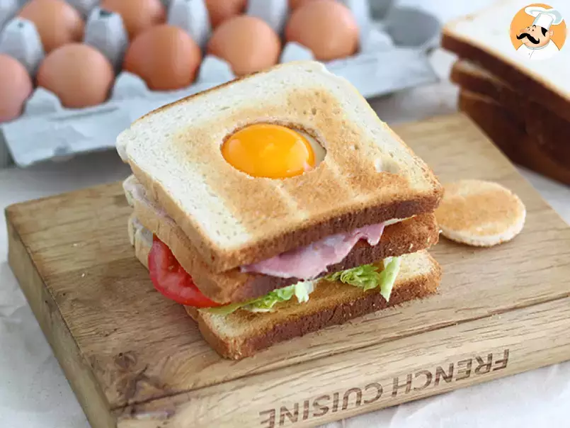 Club Sandwich with an egg - Video recipe!