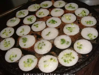 Coconut-Rice Pancakes (Khanom Krok)