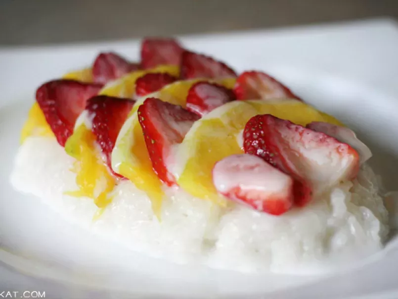 Coconut Sticky Rice with Mango & Strawberries - photo 2