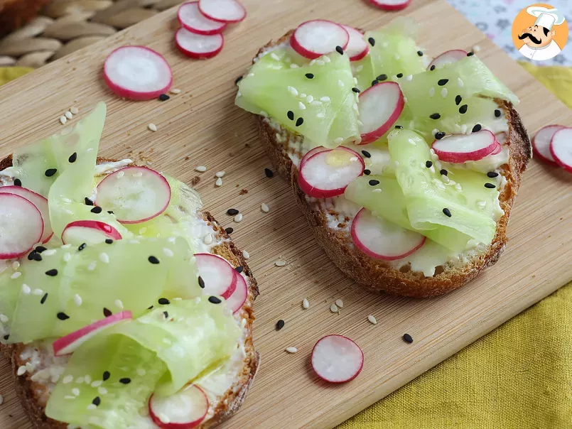 Cream cheese, cucumber and radish toasts - photo 4