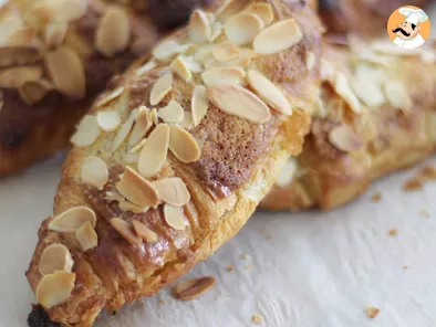 Croissants with almonds - Video recipe ! - photo 3