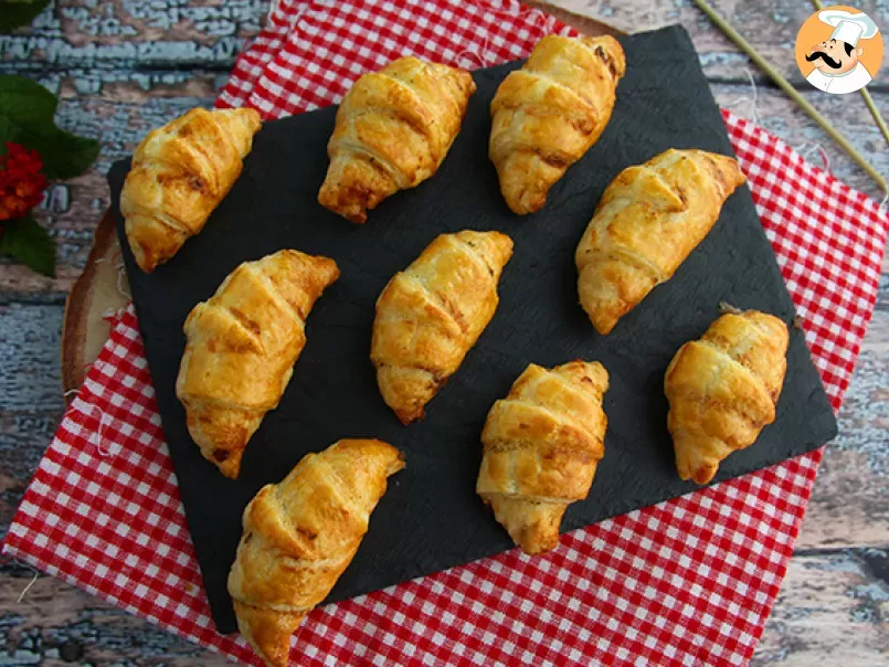 Croissants with ham and cheese