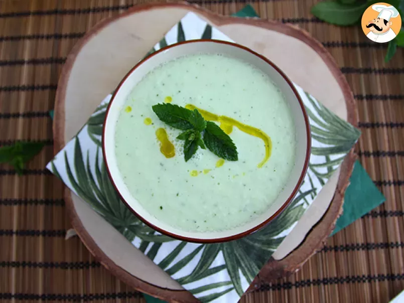Cucumber fresh soup with mint - photo 2