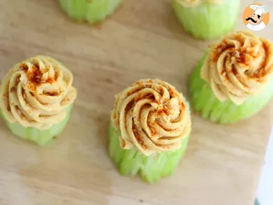 Cupcakes with cucumber and hummus - Video recipe ! - photo 3