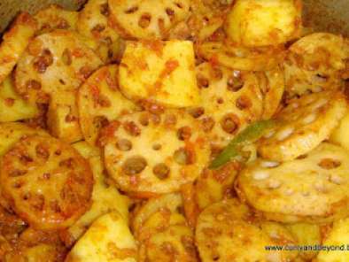Curried Lotus Roots with Potatoes - Kamal Kakdi Aur Aloo ki Subzi - photo 5
