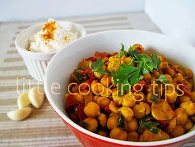 Curry Chickpeas (Garbanzo beans)