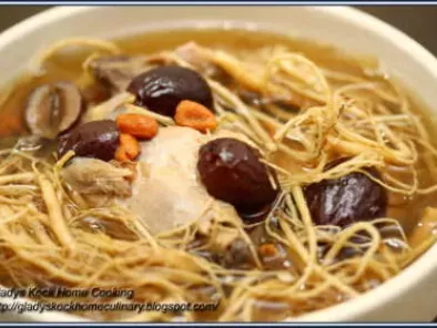 Double-boiled Ginseng Roots and Chicken Soup Recipe