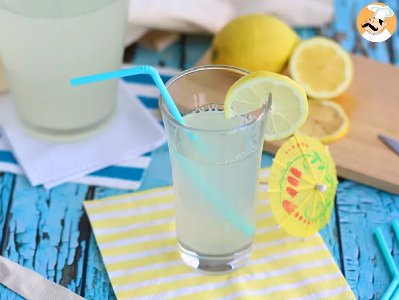 Easy homemade lemonade