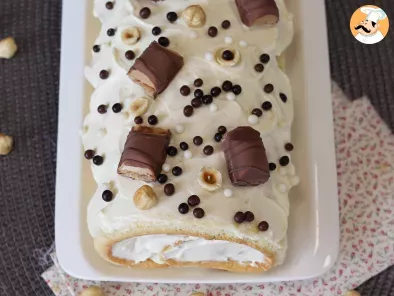 Easy Kinder Bueno roll, perfect as a birthday cake or as a Christmas log! - photo 3