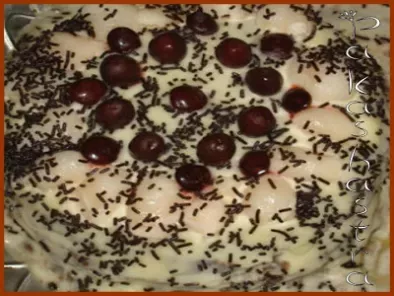 Eggless Chocolate Litchi Cake
