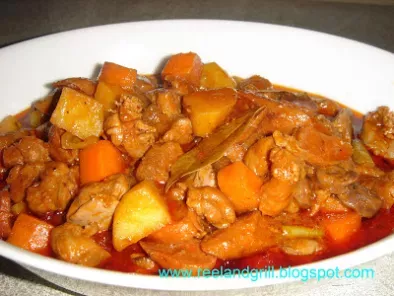 Filipino Menudo Recipe (Pork & Liver Stewed with Potato and Carrot) - photo 2