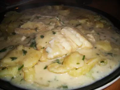 Fresh Cod Fillets with Potatoes Cooked In a Rose Wine Sauce - photo 2