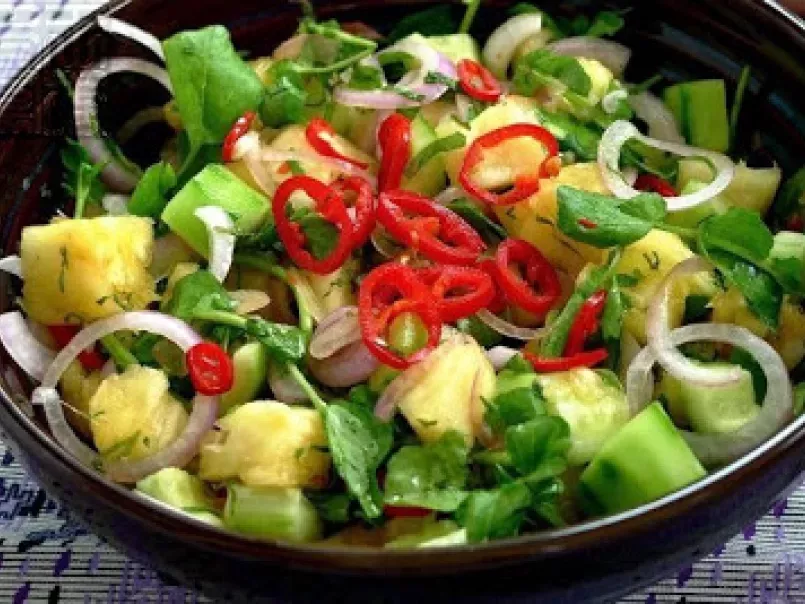 Fresh Thai Pineapple & Cucumber Salad