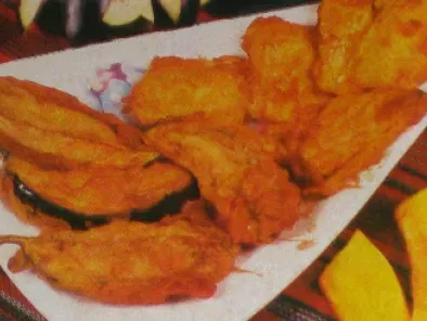 Fried Cholar Dal, Luchi, Baingan, Tomato Oambal, Posto Charchari & Pantua - - photo 3