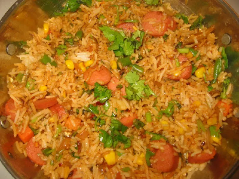 Fried Rice With Ikan Bilis (Nethili Karuvadu)