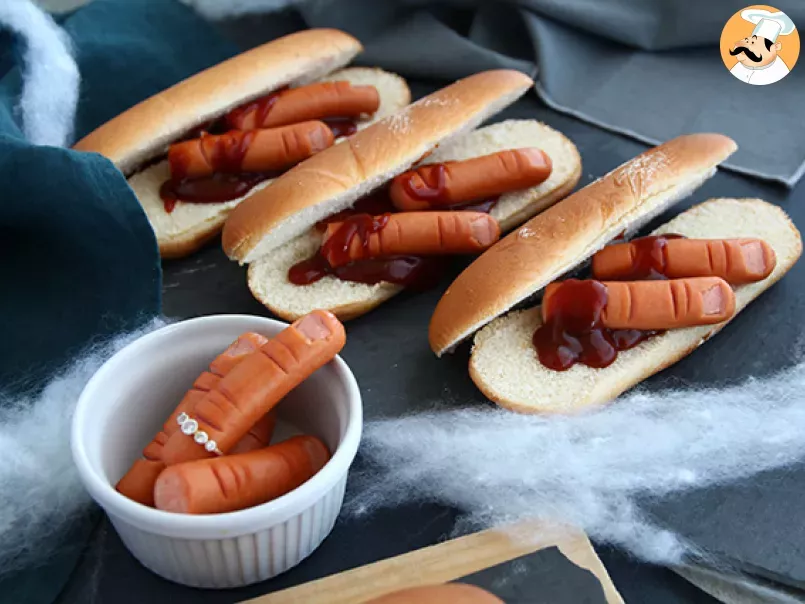 Halloween bloody hot dogs - photo 2