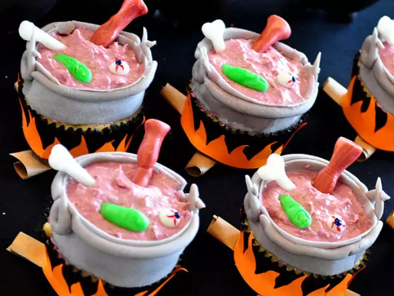 Halloween Cupcake Contest and Tiramisu Cupcakes - photo 7