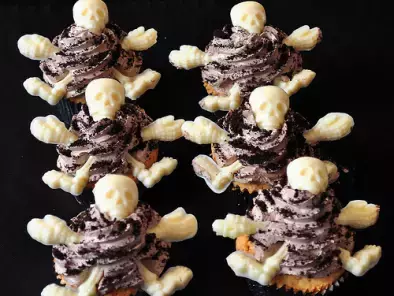 Halloween Cupcake Contest and Tiramisu Cupcakes - photo 6