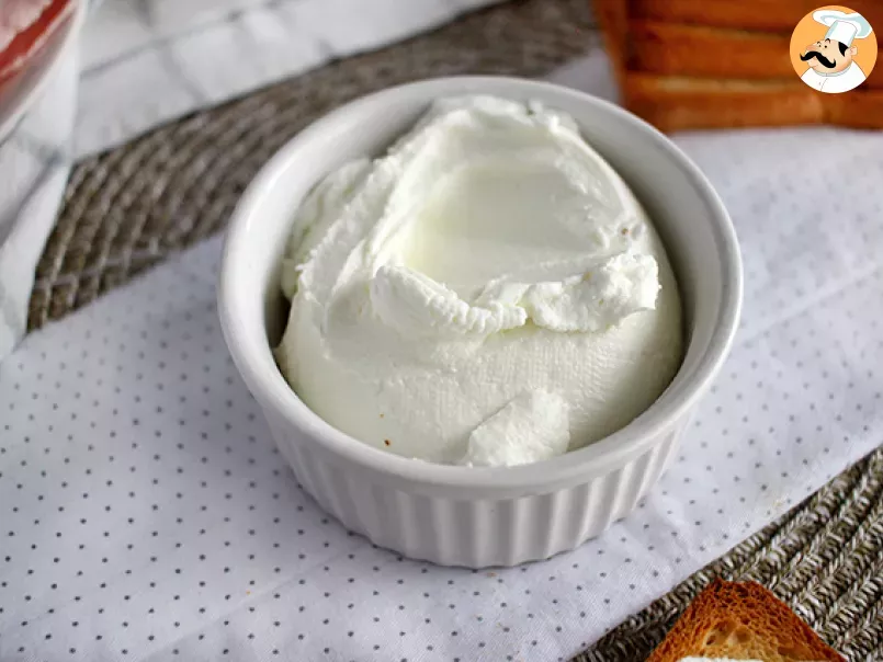 Homemade cream cheese - Philadelphia - 2 ingredients