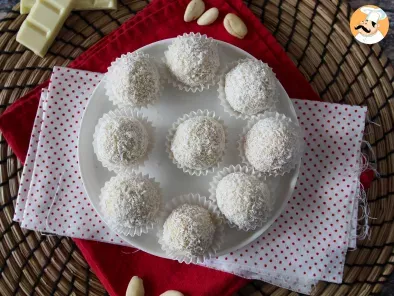 Homemade Raffaello : coconut, white chocolate and almond treats ! - photo 4