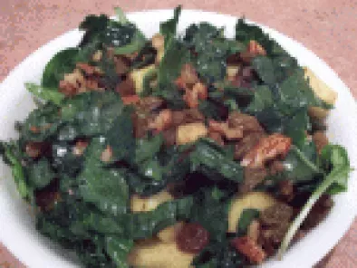 Kale with Ginger Gold Apples Salad