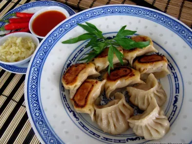 Kuotie: Chinese-Indonesian Pan-fried Dumplings - photo 3