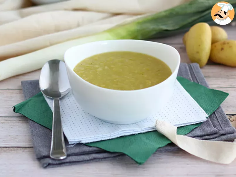 Leek and potato soup easy and quick