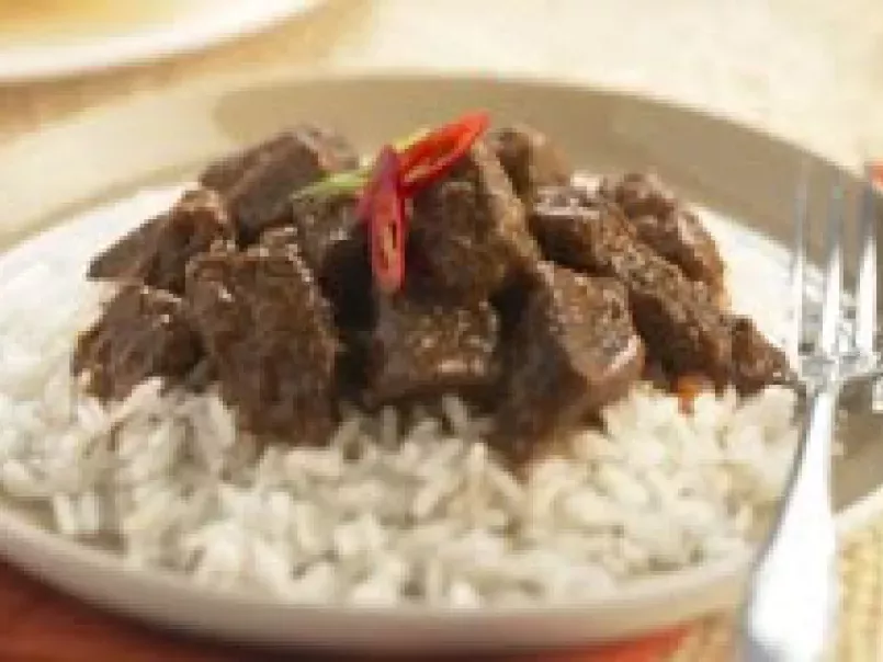 Maggi Beef Rendang & Thai Curry Puffs