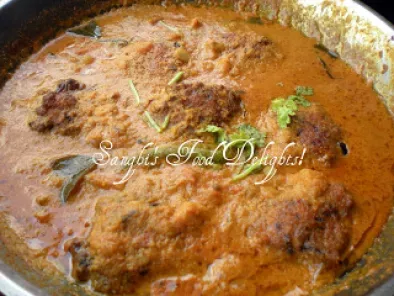 Masala Vadai curry and Chapathi - White Kurma:
