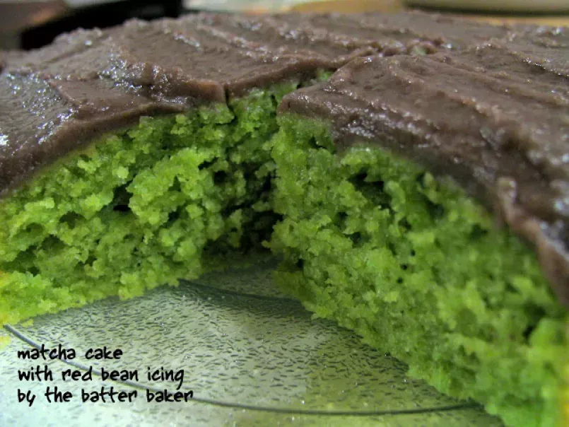 Matcha Cake with Red Bean Icing - photo 2