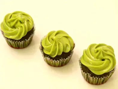 Matcha Green Tea Chiffon Cupcakes