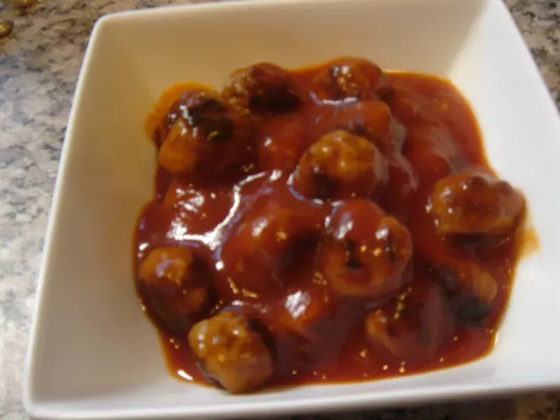 Meatballs with Orange juice, Ketchup and white wine