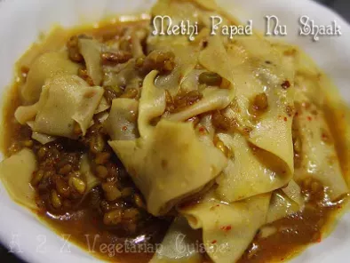 Methi Papad Nu Shaak ( Fenugreek Seeds & Popadam Curry ) - photo 2
