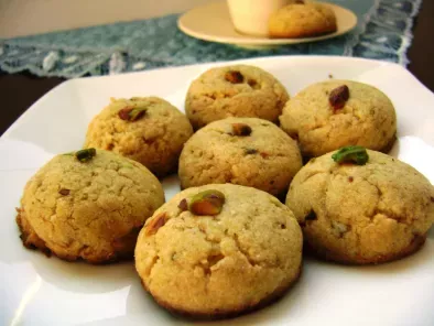 Naankhatai (Cardamom flavoured Indian Cookies)