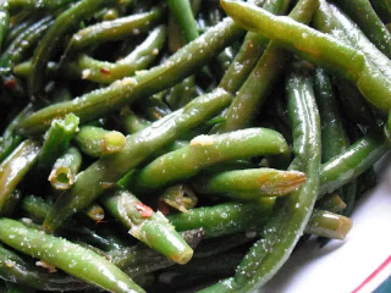 Neapolitan Sauteed Green Beans