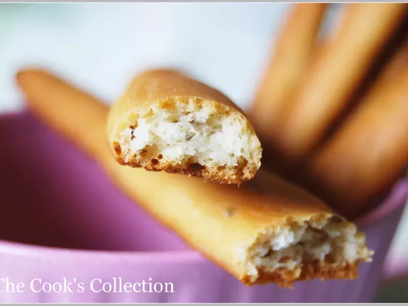 Om Biscuit (South Indian Style Breadsticks) - photo 2