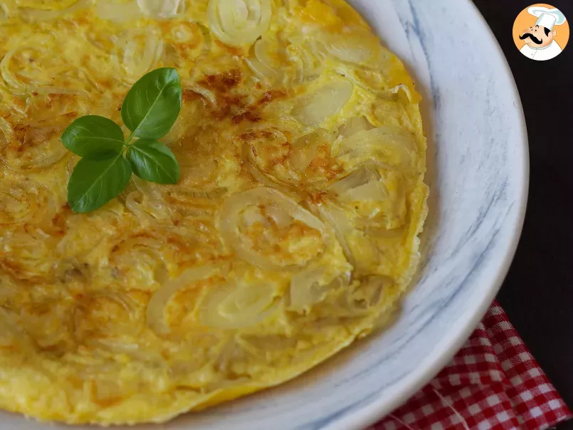 Onion frittata, the perfect omelette for a quick meal! - photo 2