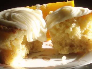 Orange and Almond Sponge Cupcakes - photo 3