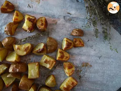 Oven roasted potatoes, the classic recipe - photo 4