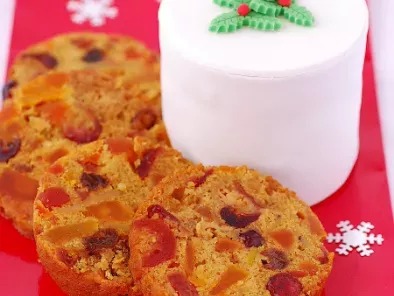 Pacific Christmas Cake with Tropical Fruit & White Chocolate