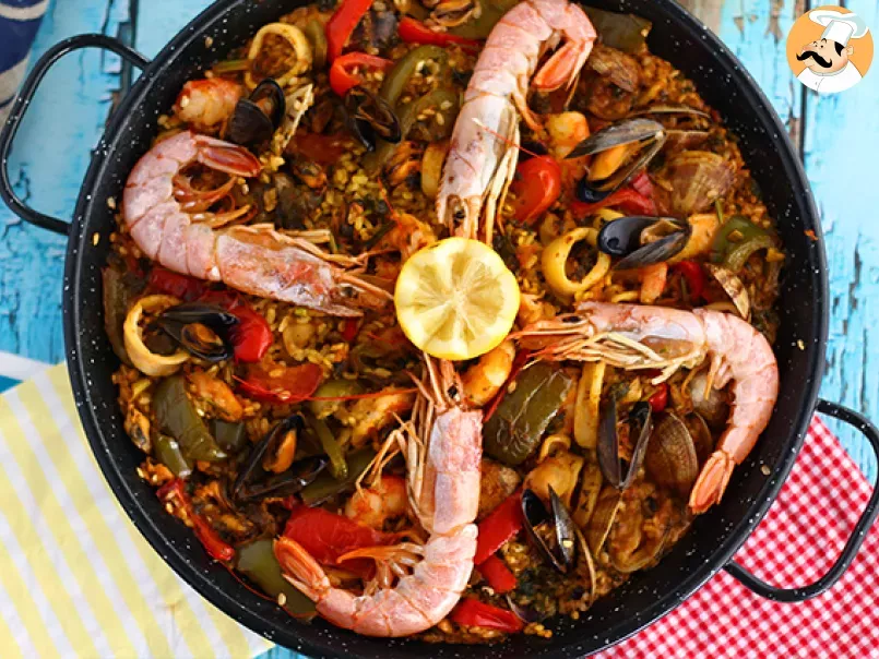 Paella with seafood - photo 2