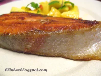 Pan Grilled Salmon Steak With Mango Salad