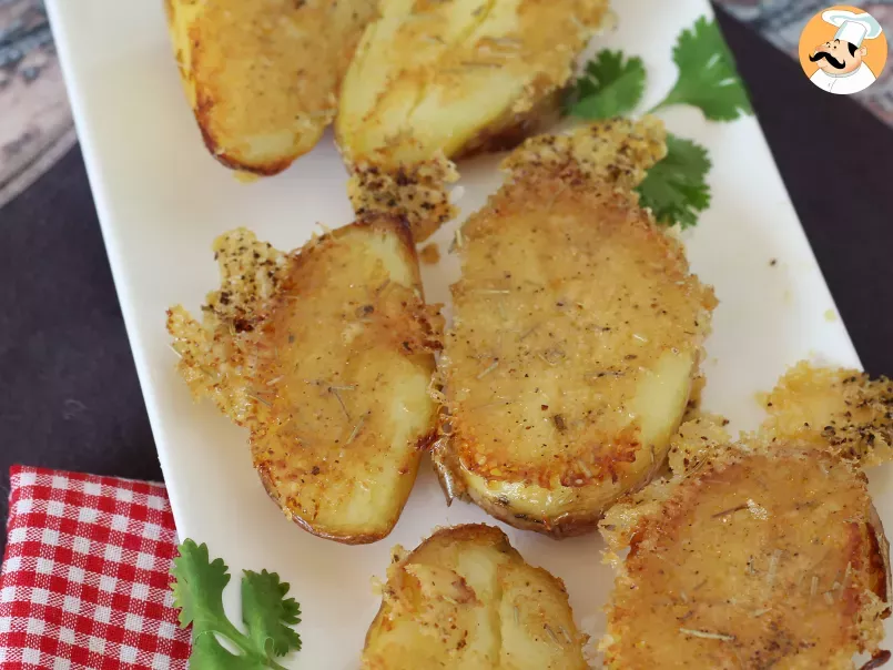 Parmesan potatoes, soft on the inside and crispy on the outside! - photo 2